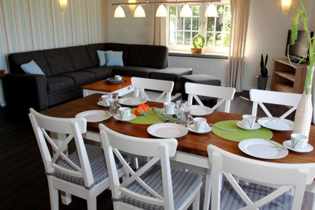 Wohnen Unter Reet Apartment Galmsbull ภายนอก รูปภาพ